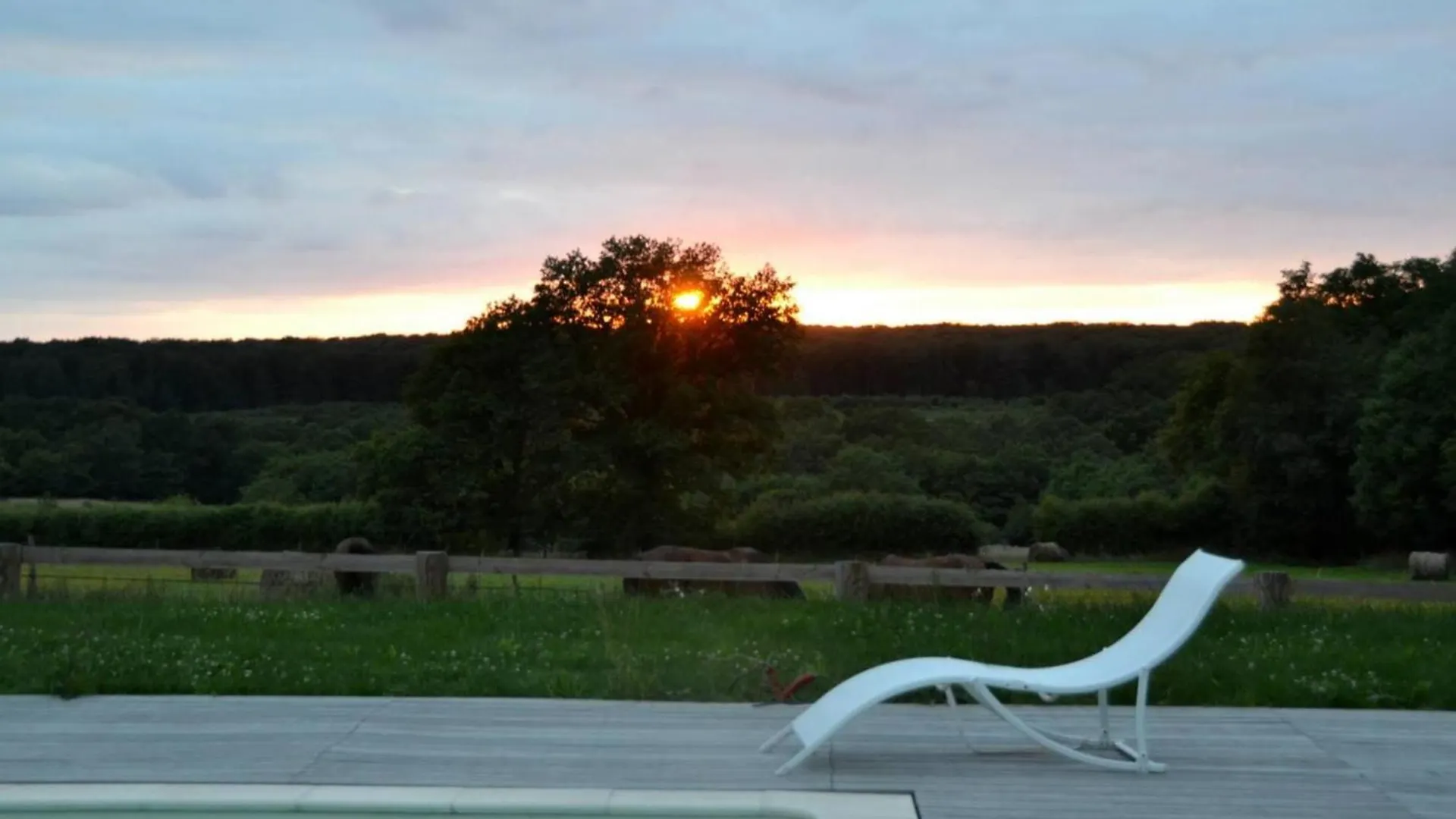 Charmante Maison Du Xve Avec Piscine, Jardin Et Terrasse En Lisiere De La Foret De Troncais - Fr-1-489-217 Le Brethon Holiday home